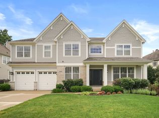614 Ames St, Libertyville, IL 60048