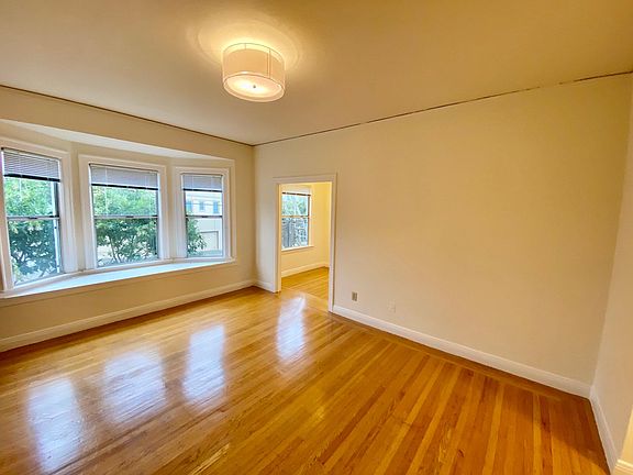 4th image of 2715 Cabrillo St APT 103