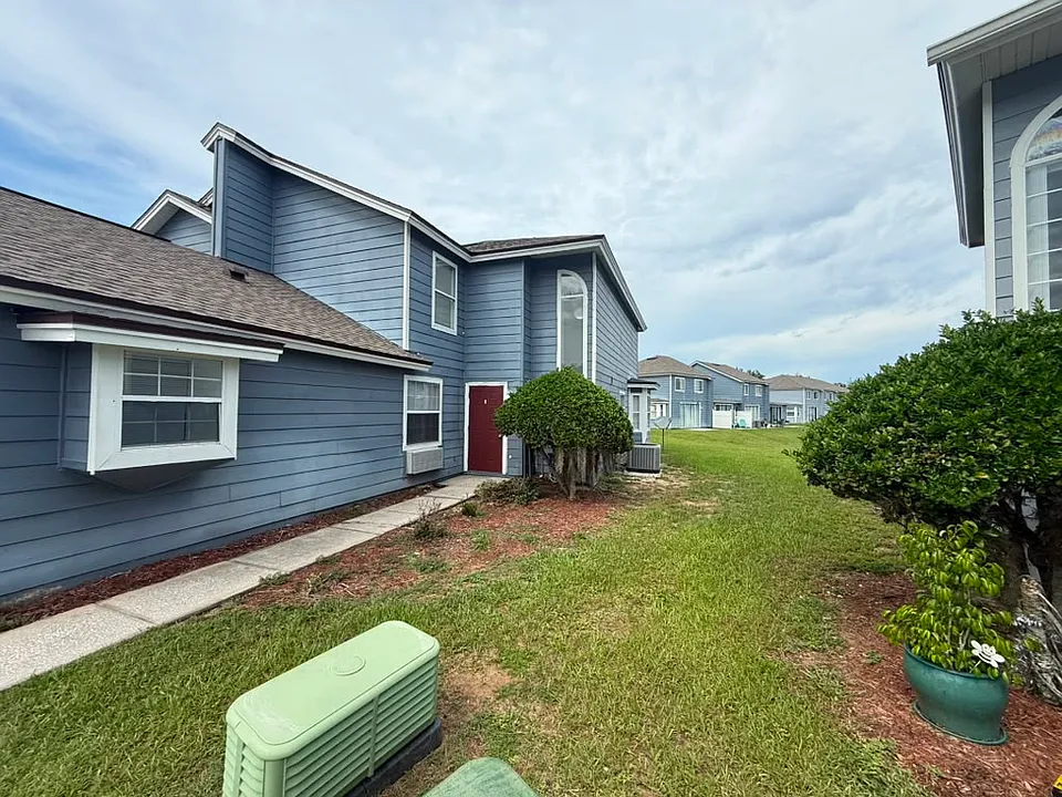 833 Caribbean Dr #A