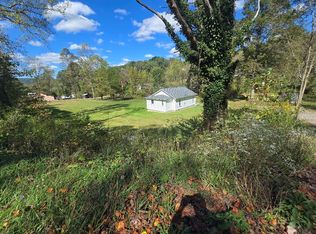 1214 N Sand Branch Rd, Mount Hope, WV 25880