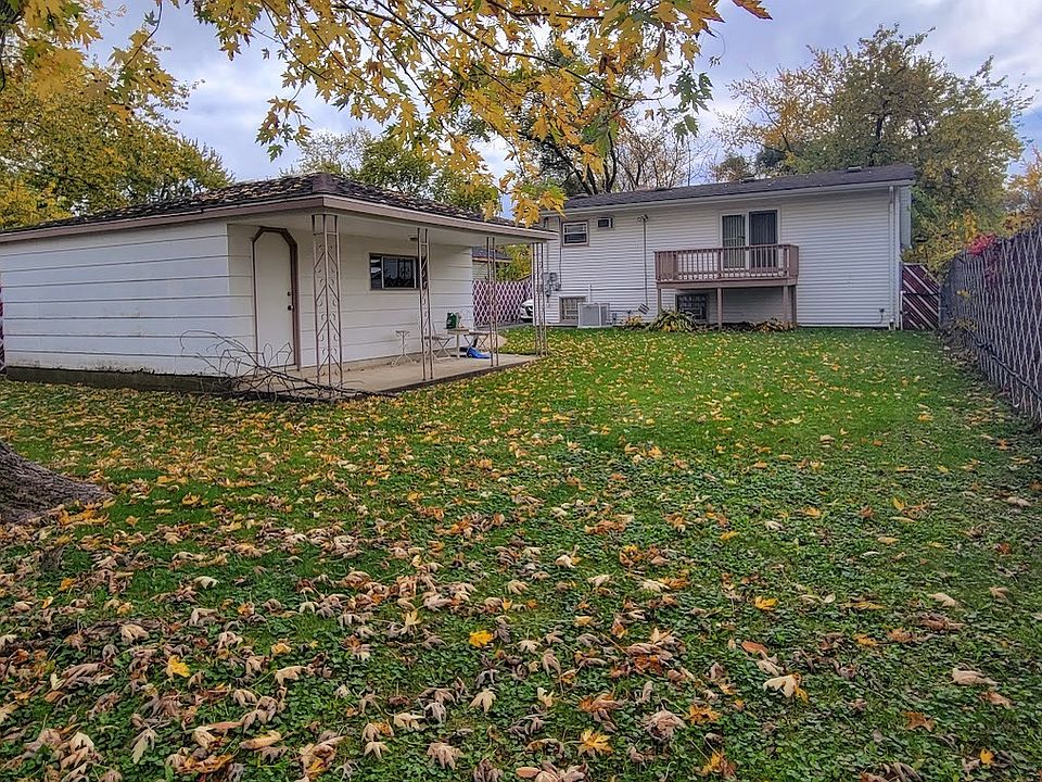 2nd image of 1407 E 15th St