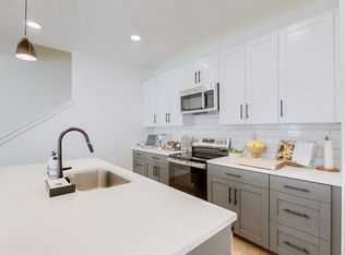 Bull Run Townhomes, Louisville, KY 40222