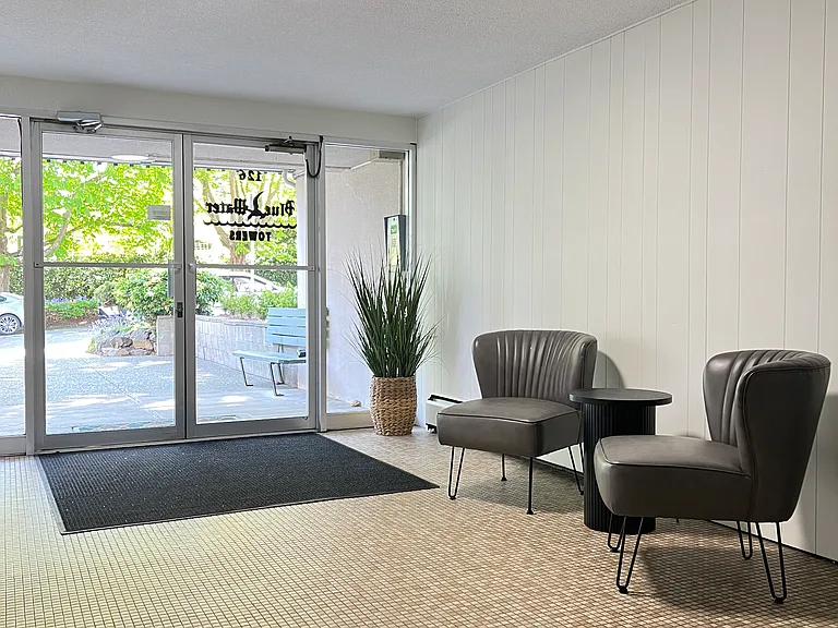 126 Mount Benson St #208 — Photo 4