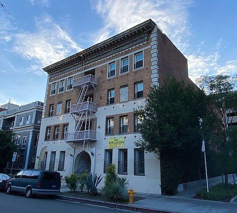 2nd image of 673 Shatto Pl APT 105