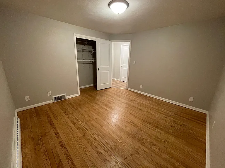 2719 N Owaissa St #2719 — Photo 8