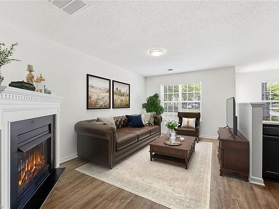 2nd image of 8 Andrew Paul Way