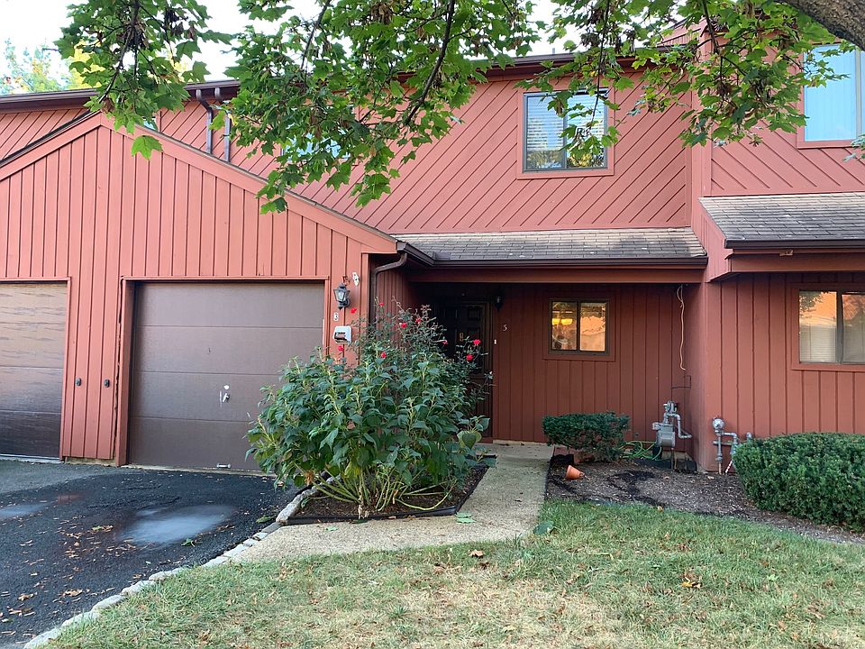 Drive Way and Main entrance 