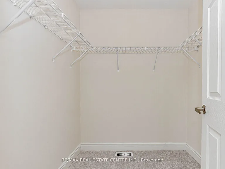 3 Marvin Ave — Photo 31