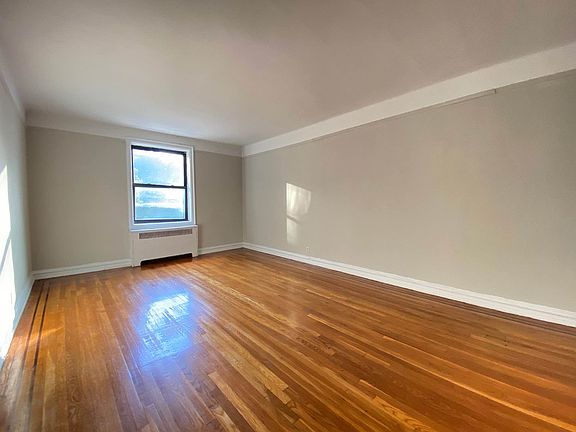 4th image of 3016 23rd St #2