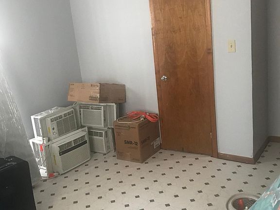 3rd image of 26 1st St APT 1