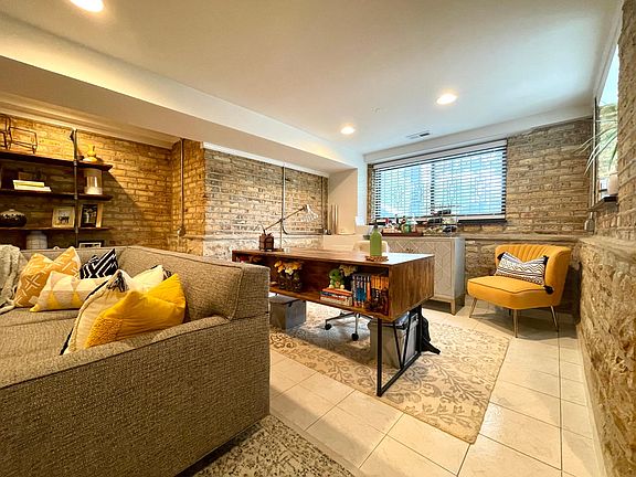 4th image of 2263 N Kedzie Blvd #G