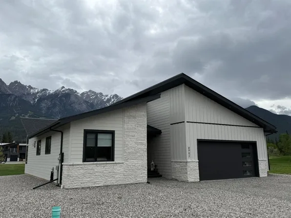 4962 W Riverside Dr, East Kootenay, BC V0B 1L1