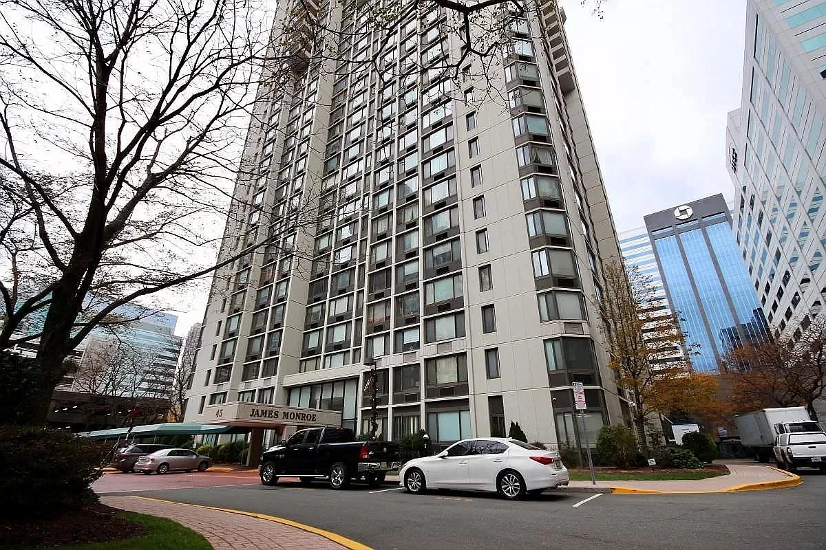 1 bed, 853 sqft, $2,950 — Photo 1