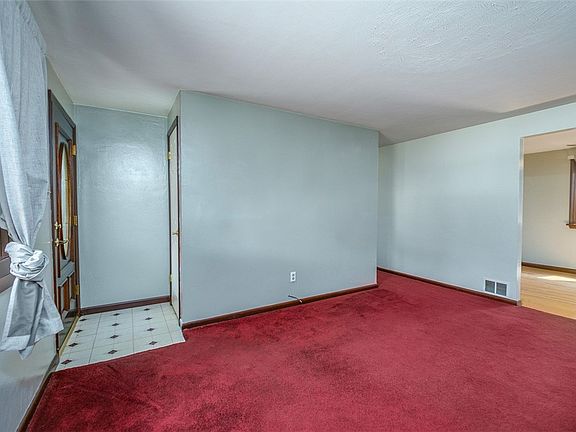 5th image of 1799 Diane Merle Dr