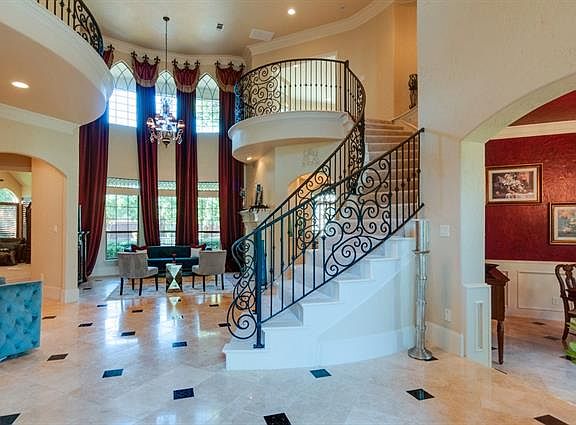5th image of 1501 Burney Ln