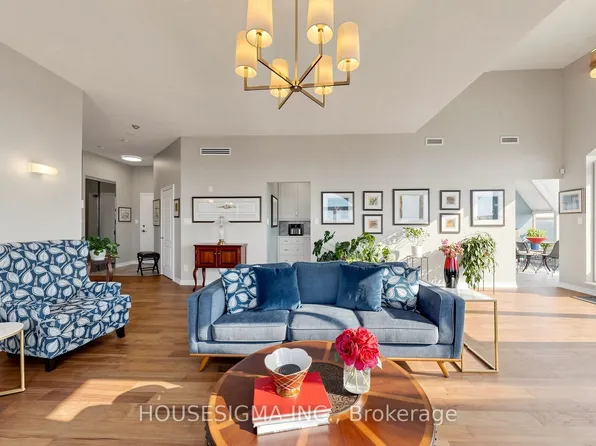 3 Dayspring Cir #505, Brampton, ON L6P 1B7