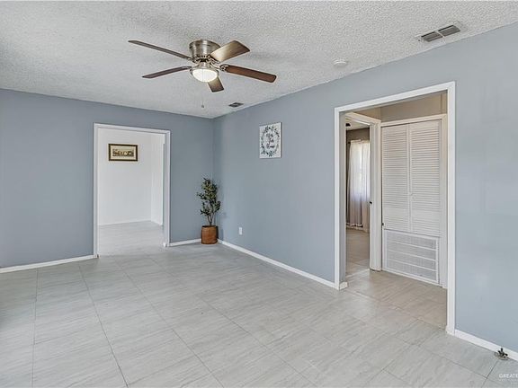3rd image of 518 S 10th St
