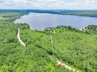 570 Garfield Rd, Auburn, ME 04210