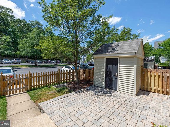 5th image of 815 Estuary Dr