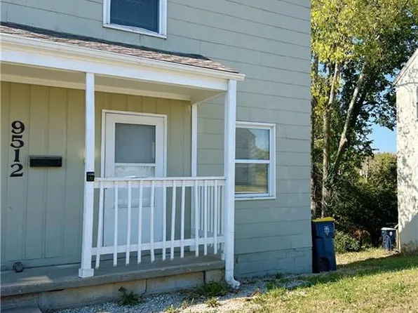 9512 Charlotte St, Kansas City, MO 64131