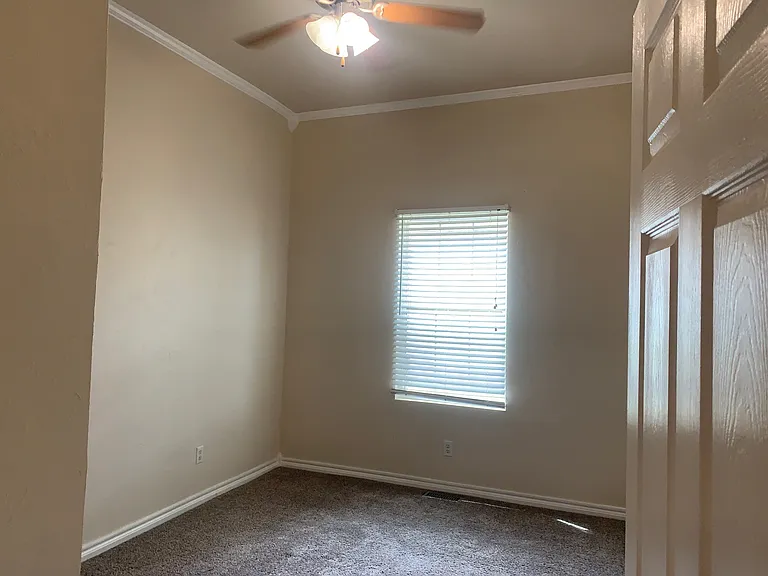 320 S 7th St — Photo 10