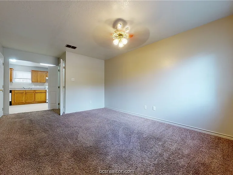 306 Cherry St #B — Photo 2