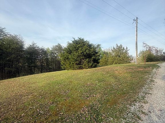 4th image of 1926 Greenbriar Rd