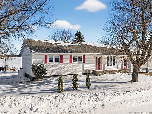 3rd image of 5 Beau Rivage