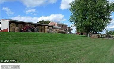 Rear Overhang of Pole Bldg