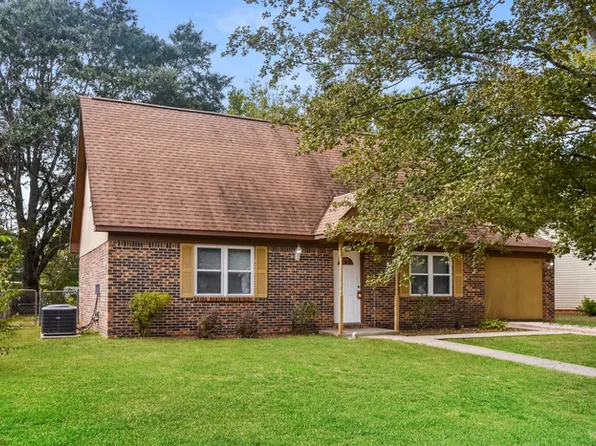 14008 Armond Dr SW, Huntsville, AL 35803