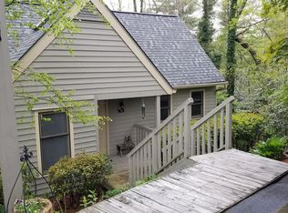 37-10 Kiwi Ln, Sapphire, NC 28774