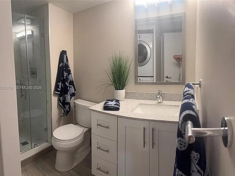 436 Lakeview Dr #203 — Photo 17