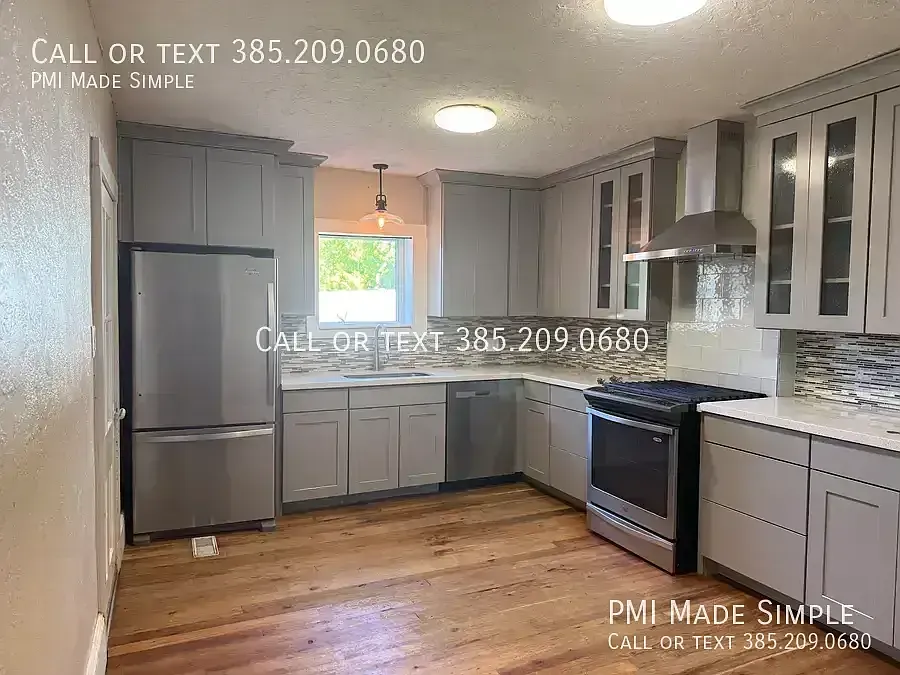 Building Photo - 441 E 500 S