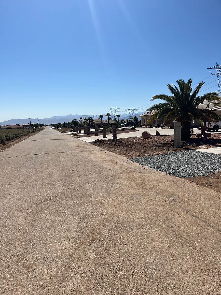 Photo 2 of 14 - 12327 Farmington St #2A - Hesperia, CA Building Photo - 12327 Farmington St #2A