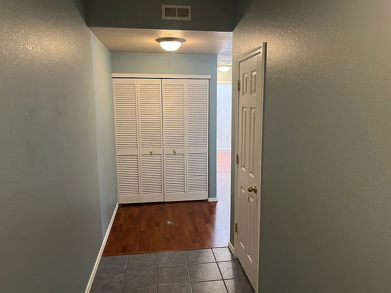 3040 Mandalay Grv #6 — Photo 19