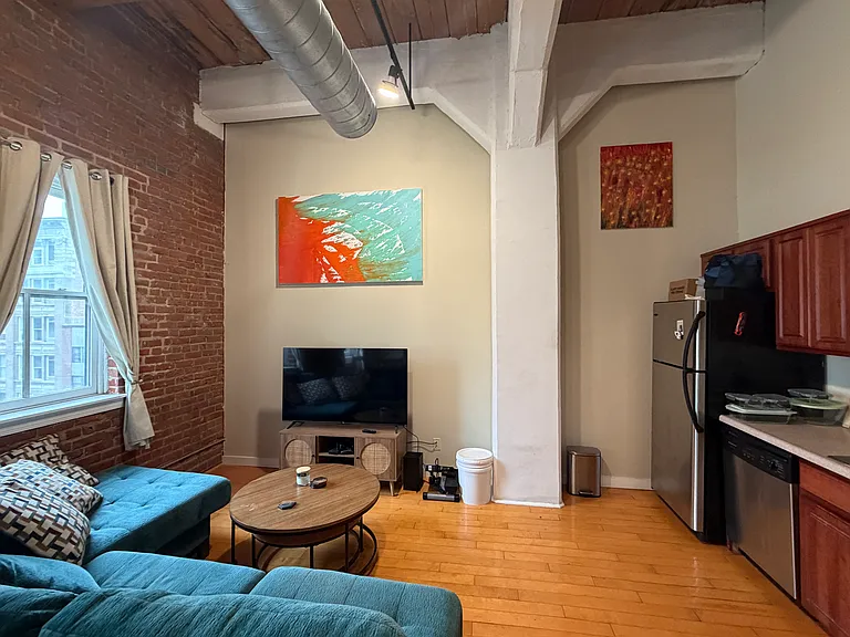 1010 Arch St #703 — Photo 7