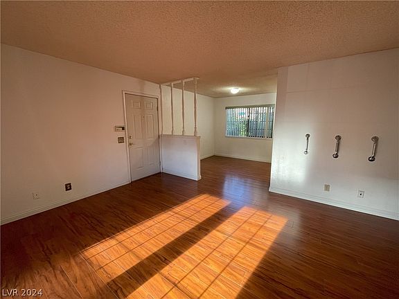 4th image of 4251 Sanderling Cir Unit 313