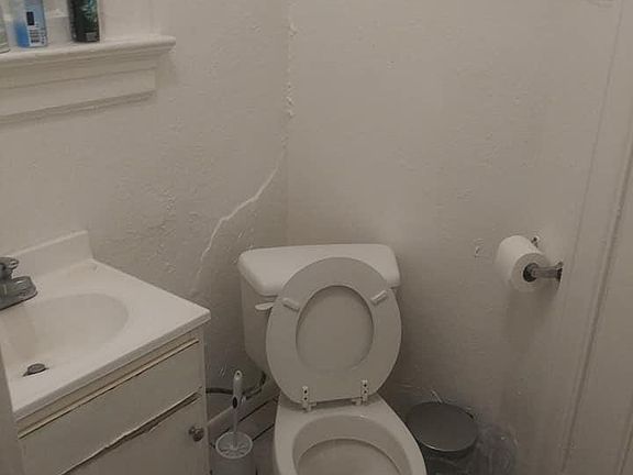 5th image of 427 Stockton St