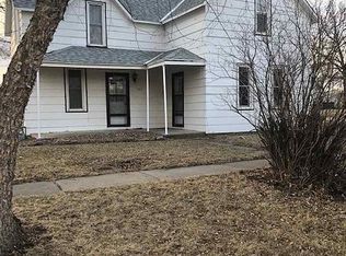 301 S 2nd St, Cedar Bluffs, NE 68015