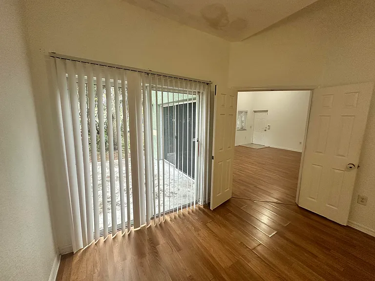 220 Crestwood Cir #106 — Photo 15