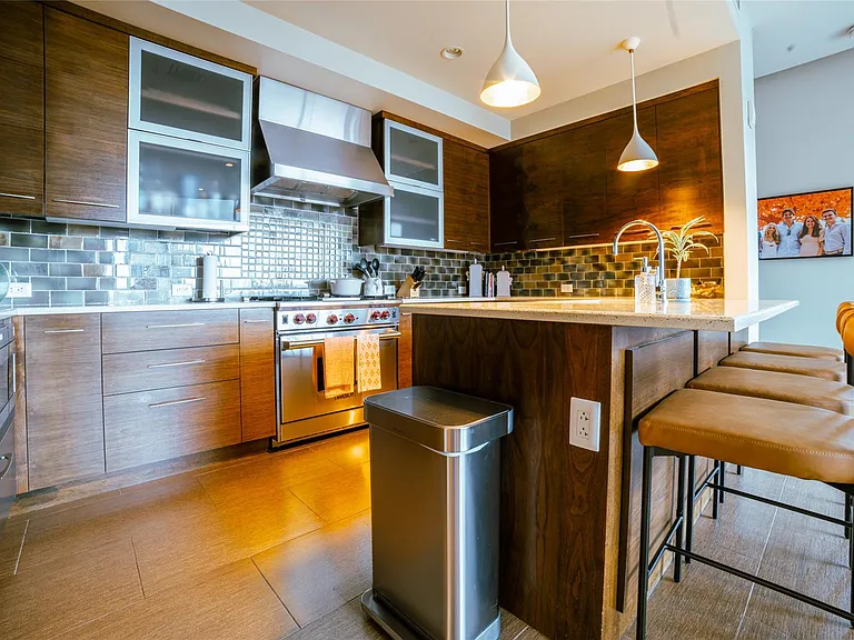 200 Congress Ave #11C — Photo 11