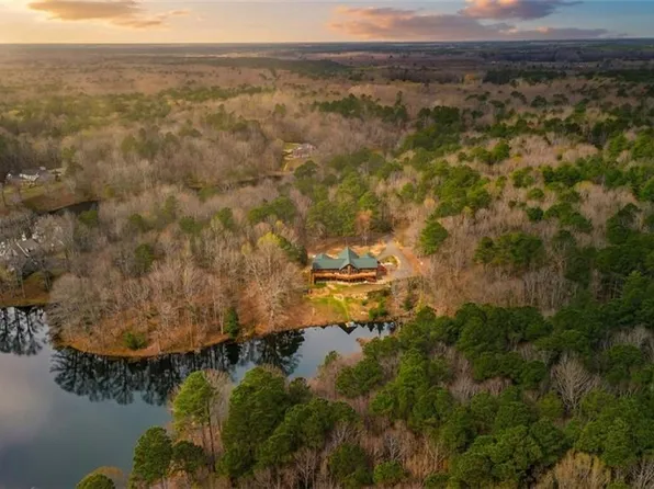 10020 Pond Ridge Ln, Gloucester, VA 23061