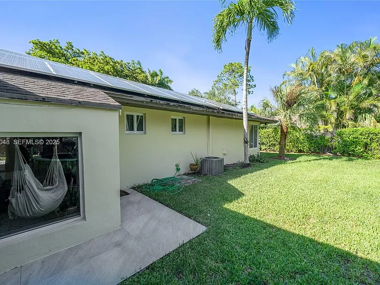 7544 SW 78th Ter — Photo 14