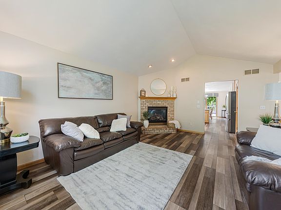5th image of 2521 Bishops Ln