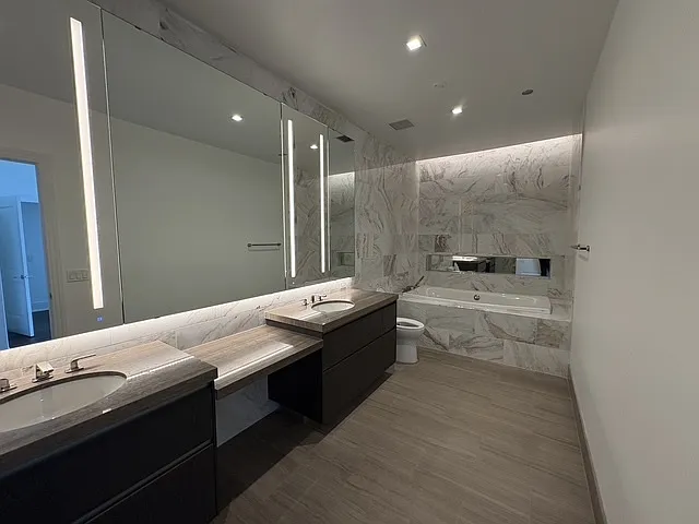 363 E Wacker Dr #5001 — Photo 4