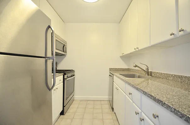 Rented by Compass | media 20