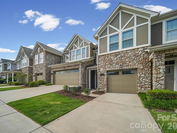 2nd image of 1108 Roderick Dr