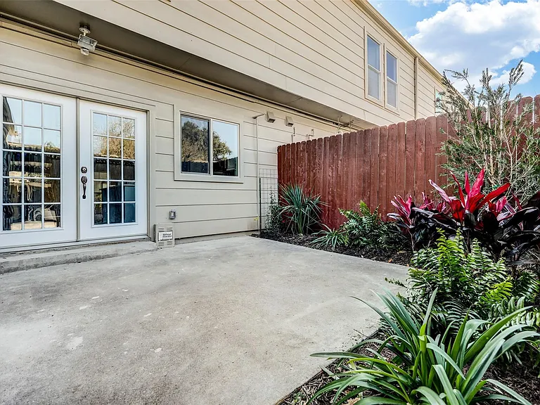14715 Barryknoll Ln #142 — Photo 19