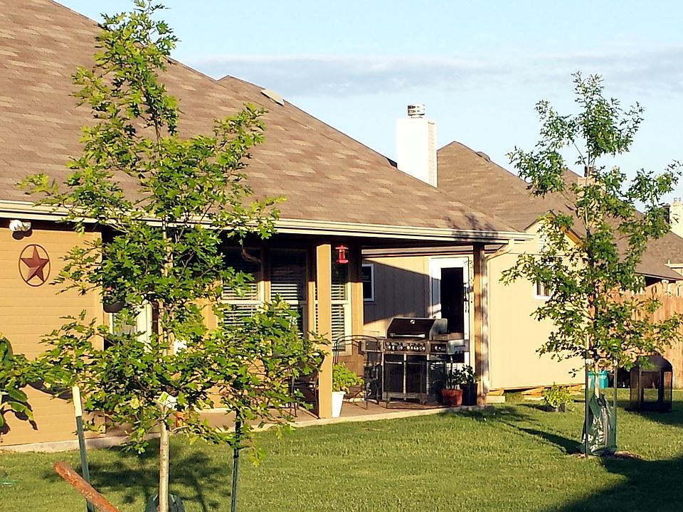 2nd image of 805 Morgan Dr