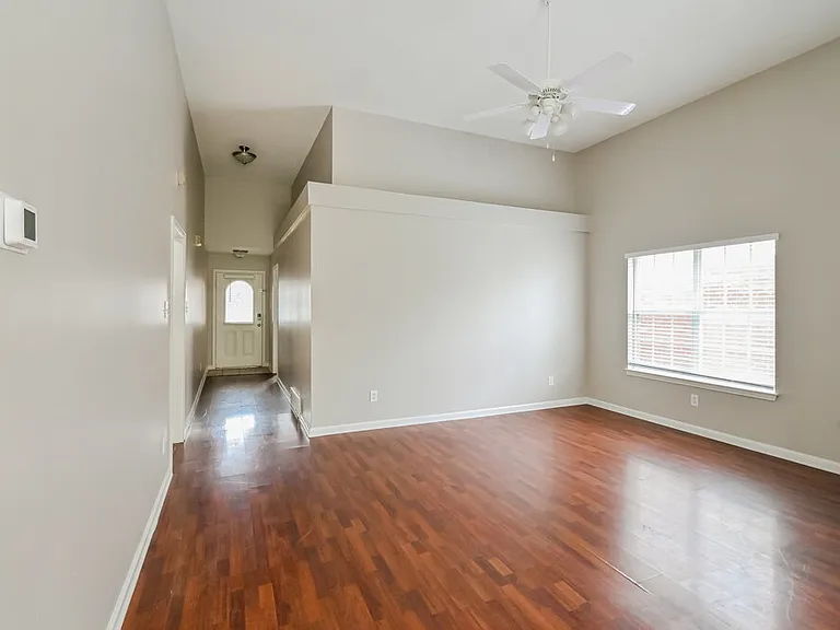 2835 Misty Briar Cv — Photo 4